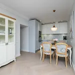 Toompea Castle 2 Bedroom Old Town Apartment *