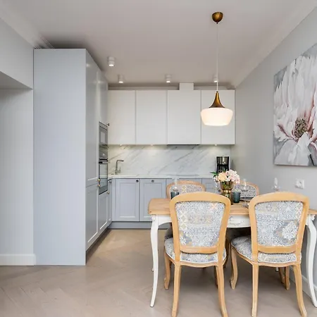 Toompea Castle 2 Bedroom Old Town Apartament