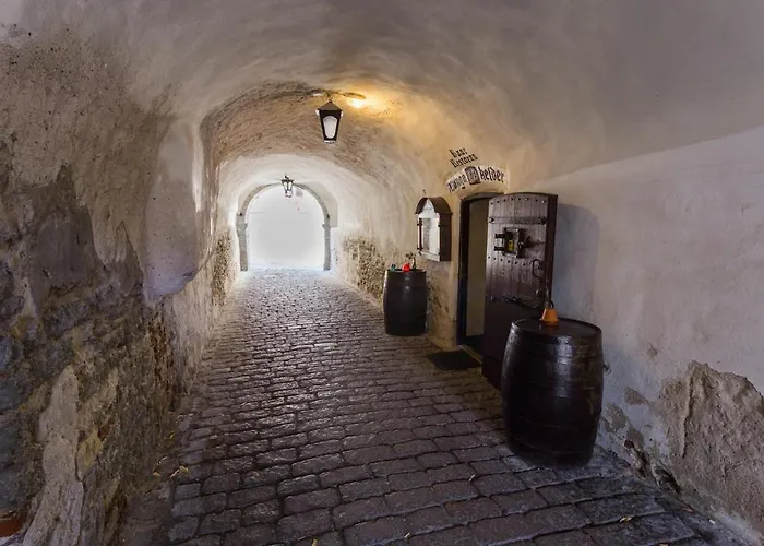 Toompea Castle 2 Bedroom Old Town *