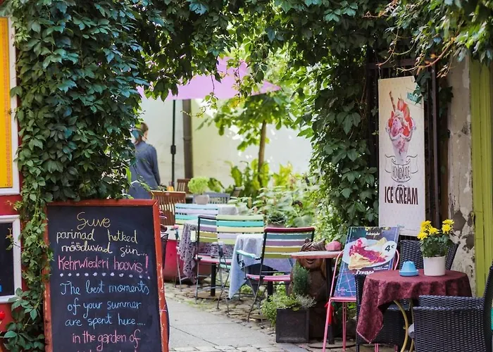 Toompea Castle 2 Bedroom Old Town Apartamento