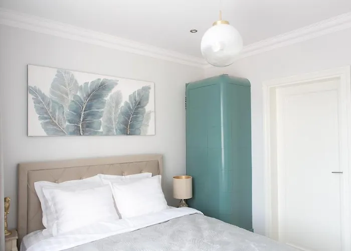 דירה Toompea Castle 2 Bedroom Old Town טאלין