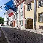 Toompea Castle 2 Bedroom Old Town *