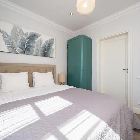 アパート Toompea Castle 2 Bedroom Old Town タリン