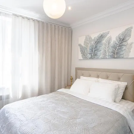 Apartamento Toompea Castle 2 Bedroom Old Town Tallin