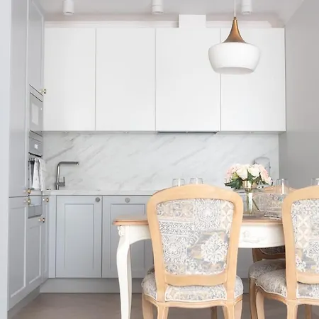 Toompea Castle 2 Bedroom Old Town Apartamento Tallin