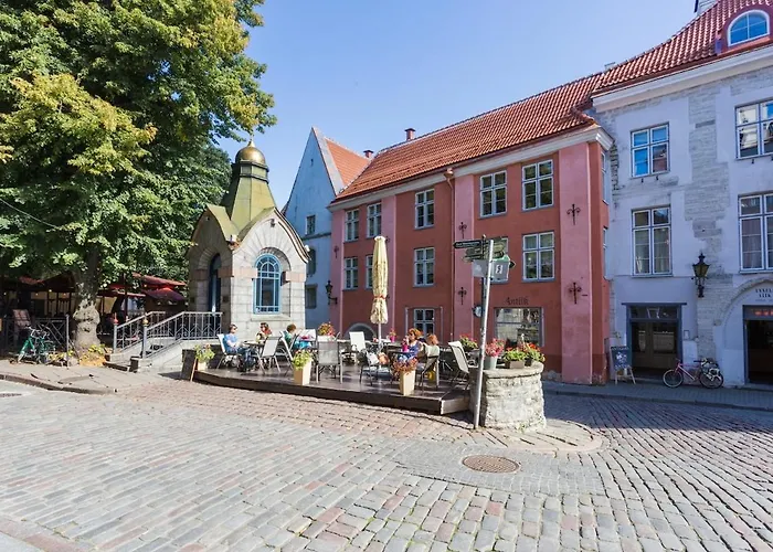 Toompea Castle 2 Bedroom Old Town Apartmán *